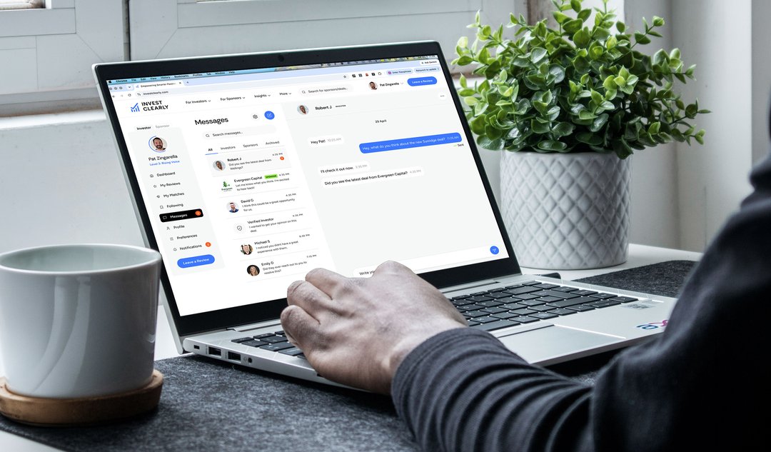 An investor messaging other investors on Invest Clearly